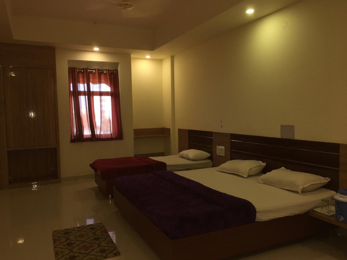 Kailash Presidency Hotel Bhopal Exterior photo